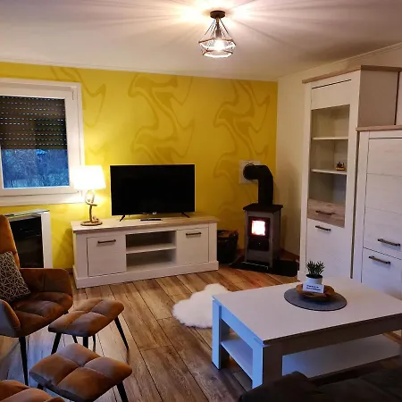 Ferienhaeuser Kiebitzsee * Falkenburg