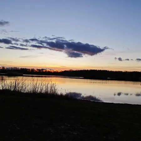 Nyaraló Ferienhaeuser Kiebitzsee Falkenburg