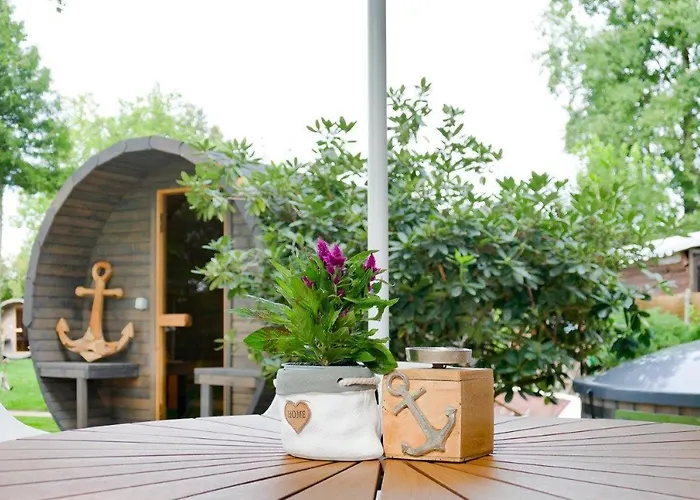 Ferienhaeuser Kiebitzsee * Falkenburg