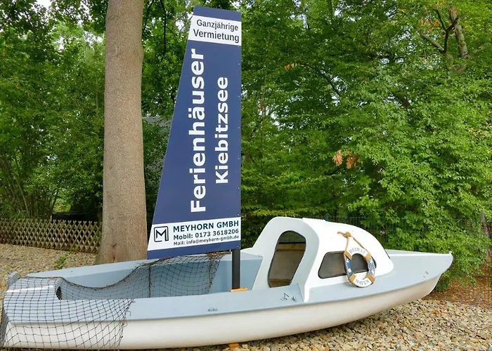 Ferienhaeuser Kiebitzsee بيت للعطل Falkenburg